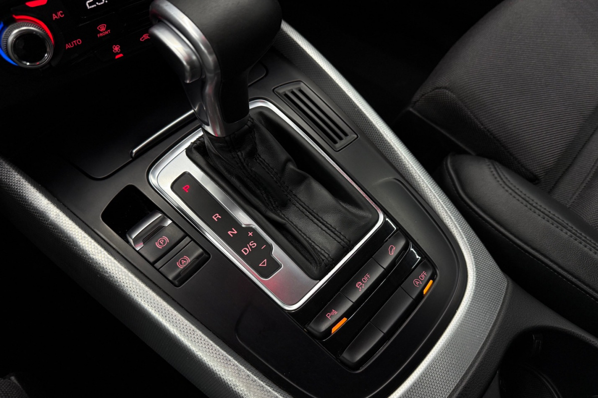 Ponuka vozidiel / Audi Q5 2.0 TDI 190k quattro S tronic Sport - video