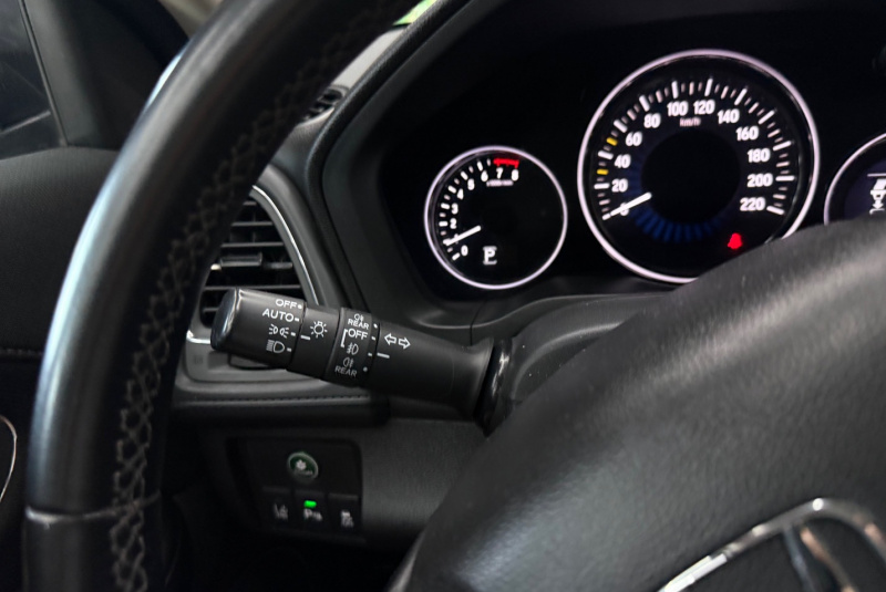 Ponuka vozidiel / Honda HR-V 1.5 i-VTEC Elegance CVT - video Ponuka vozidiel / Honda HR-V 1.5 i-VTEC Elegance CVT - video