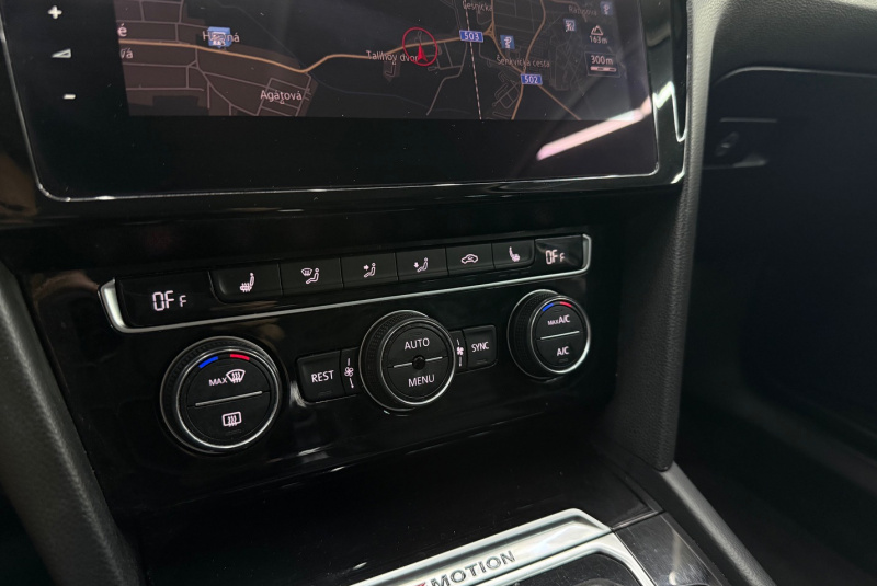  Ponuka vozidiel / Volkswagen Passat Variant 2.0 TDI 190k BMT Highline 4MOTION DSG - video