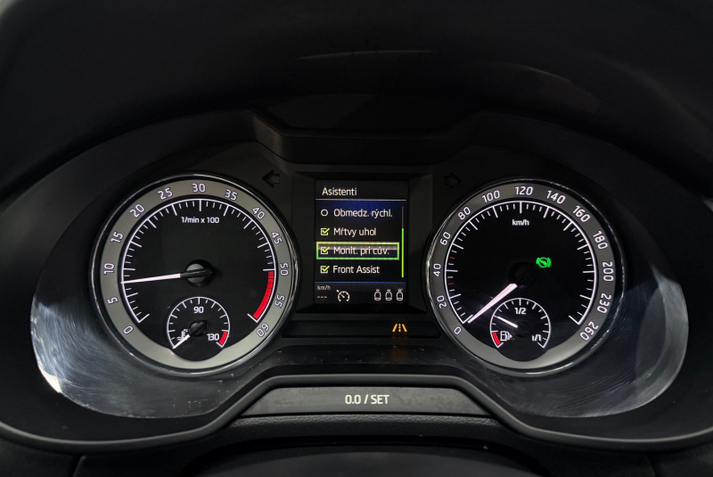  Ponuka vozidiel / Škoda Octavia Combi 2.0 TDI Ambition DSG - video