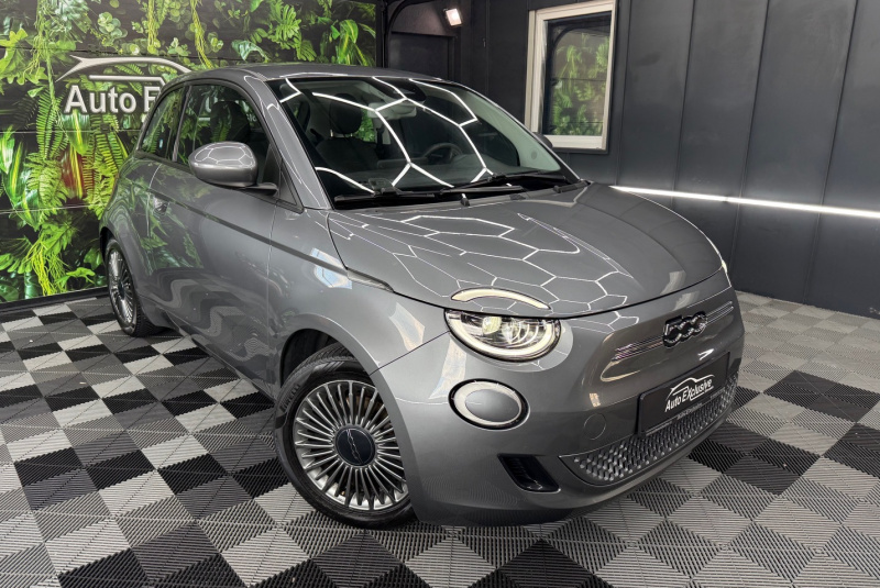  Ponuka vozidiel / Fiat 500e - video