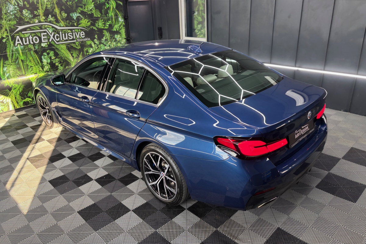 Ponuka vozidiel / BMW Rad 5 540d mHEV xDrive M-PACKET - video