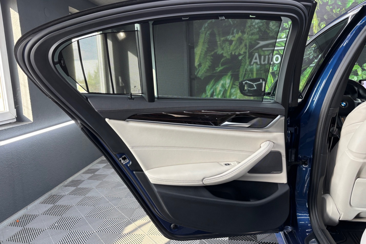 Ponuka vozidiel / BMW Rad 5 540d mHEV xDrive M-PACKET - video