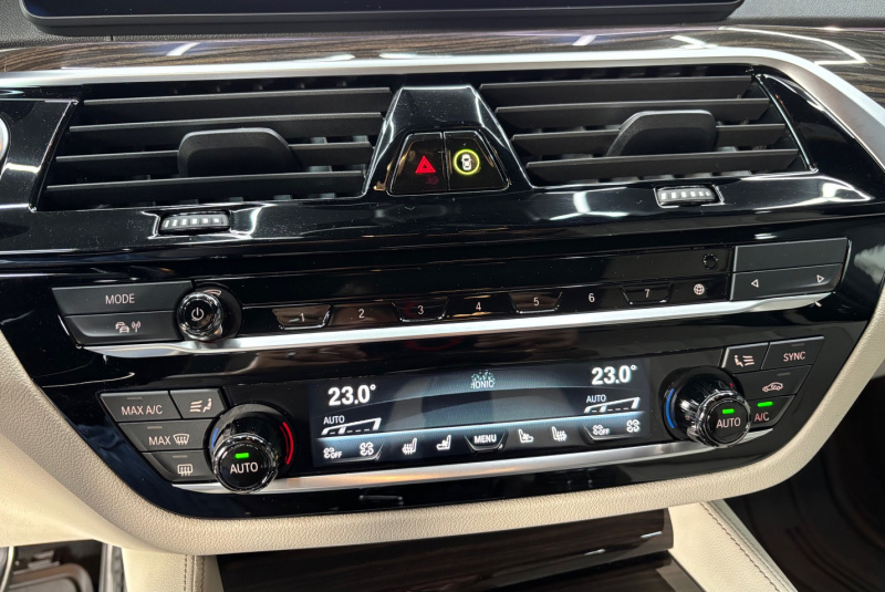  Ponuka vozidiel / BMW Rad 5 540d mHEV xDrive M-PACKET - video