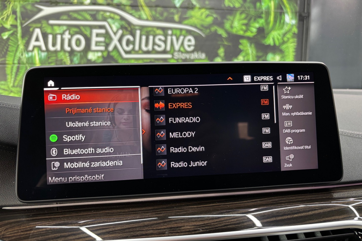 Ponuka vozidiel / BMW Rad 5 540d mHEV xDrive M-PACKET - video