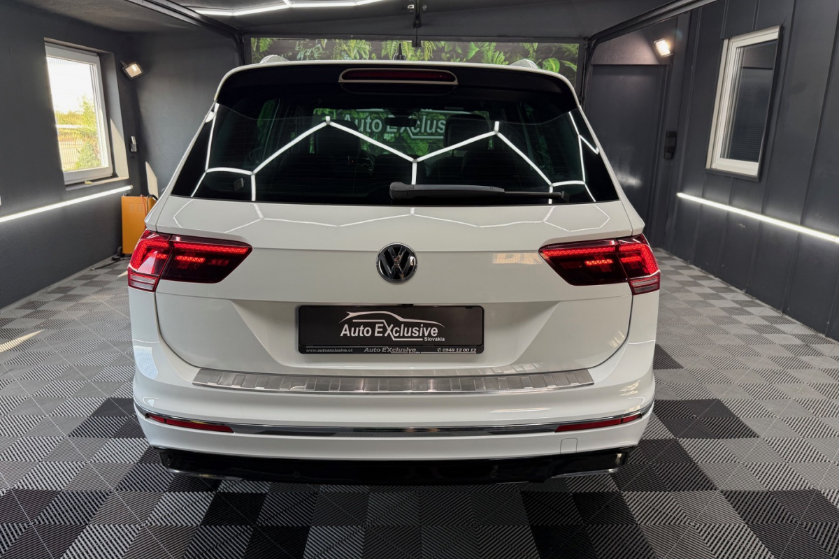 Ponuka vozidiel / Volkswagen Tiguan 2.0 BiTDI SCR BMT 240k 4MOTION HIGHLINE R-LINE DSG - video Ponuka vozidiel / Volkswagen Tiguan 2.0 BiTDI SCR BMT 240k 4MOTION HIGHLINE R-LINE DSG - video