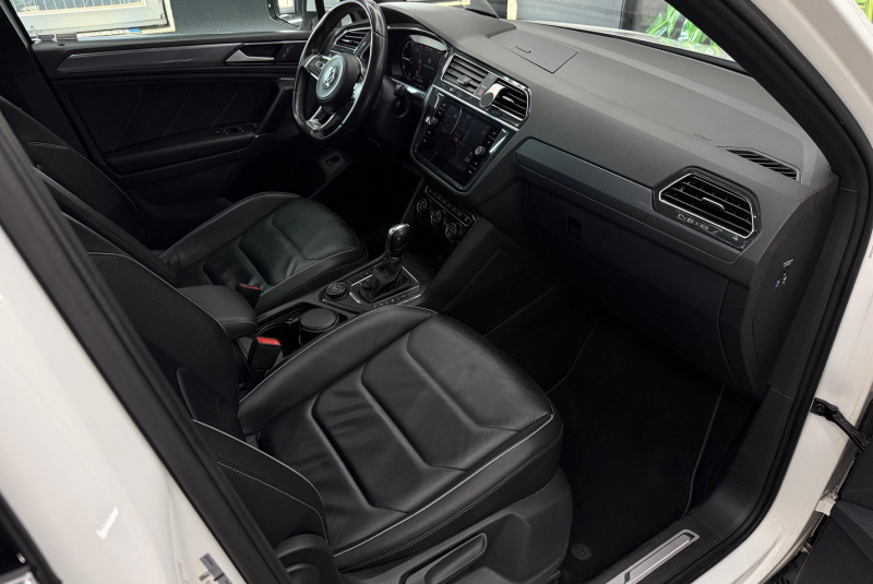 Ponuka vozidiel / Volkswagen Tiguan 2.0 BiTDI SCR BMT 240k 4MOTION HIGHLINE R-LINE DSG - video Ponuka vozidiel / Volkswagen Tiguan 2.0 BiTDI SCR BMT 240k 4MOTION HIGHLINE R-LINE DSG - video