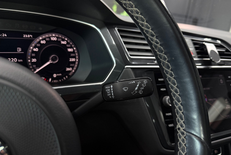 Ponuka vozidiel / Volkswagen Tiguan 2.0 BiTDI SCR BMT 240k 4MOTION HIGHLINE R-LINE DSG - video Ponuka vozidiel / Volkswagen Tiguan 2.0 BiTDI SCR BMT 240k 4MOTION HIGHLINE R-LINE DSG - video