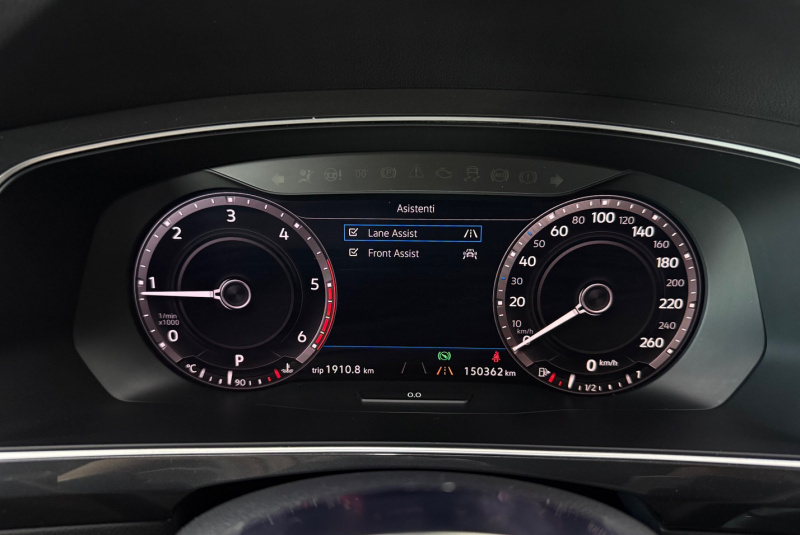 Ponuka vozidiel / Volkswagen Tiguan 2.0 BiTDI SCR BMT 240k 4MOTION HIGHLINE R-LINE DSG - video Ponuka vozidiel / Volkswagen Tiguan 2.0 BiTDI SCR BMT 240k 4MOTION HIGHLINE R-LINE DSG - video