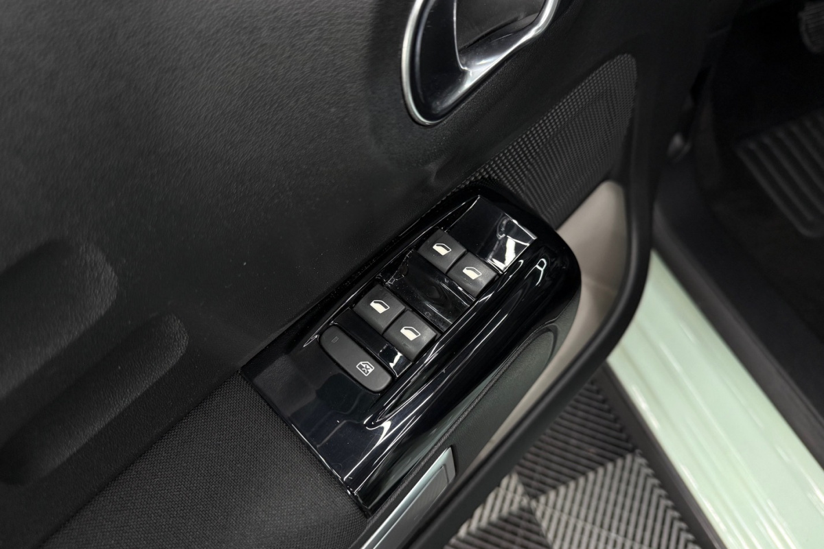 Ponuka vozidiel / Citroën C3 PureTech 110 S S Shine A/T - video