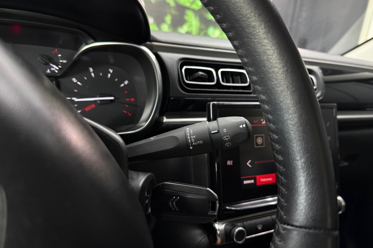 Ponuka vozidiel / Citroën C3 PureTech 110 S S Shine A/T - video