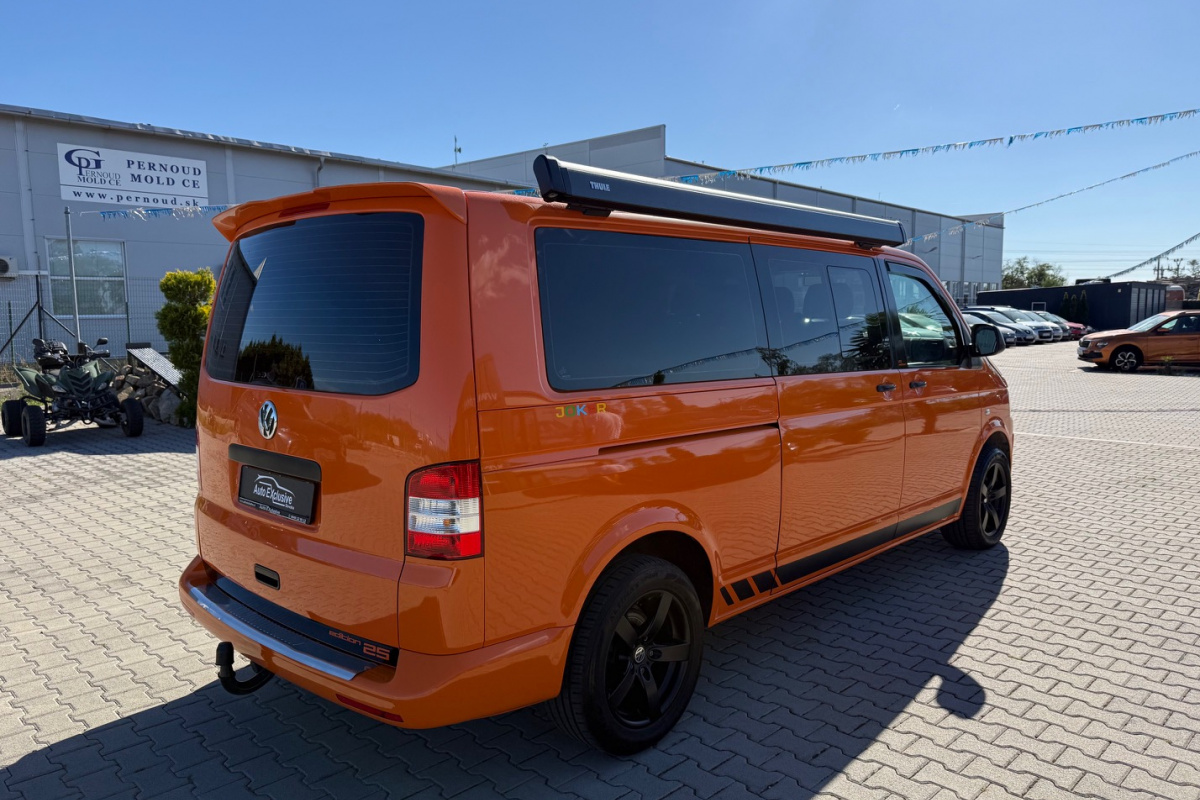 Ponuka vozidiel / Volkswagen T5 Transporter Long 2.0 TDI - video