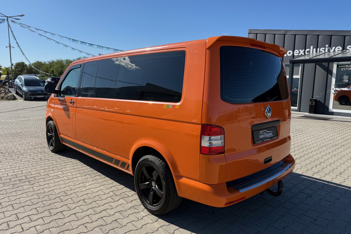 Ponuka vozidiel / Volkswagen T5 Transporter Long 2.0 TDI - video