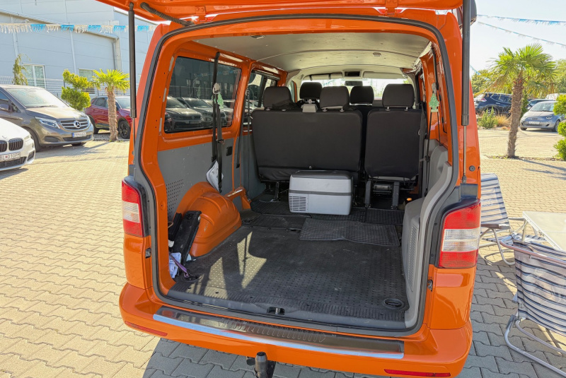  Ponuka vozidiel / Volkswagen T5 Transporter Long 2.0 TDI - video