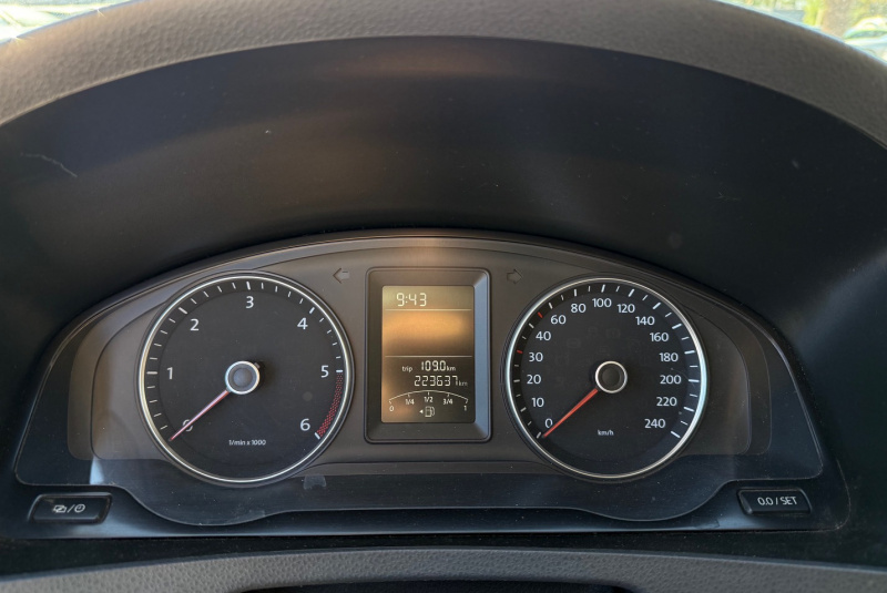  Ponuka vozidiel / Volkswagen T5 Transporter Long 2.0 TDI - video