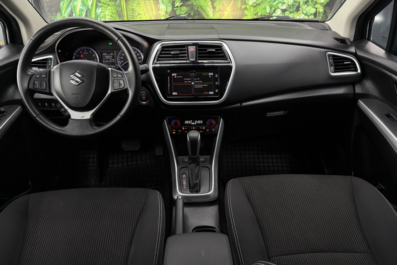 Ponuka vozidiel / Suzuki SX4 S-Cross 1.4 A/T - video Ponuka vozidiel / Suzuki SX4 S-Cross 1.4 A/T - video