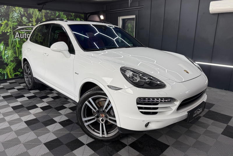  Ponuka vozidiel / Porsche Cayenne Diesel 245k Tiptronic S - video