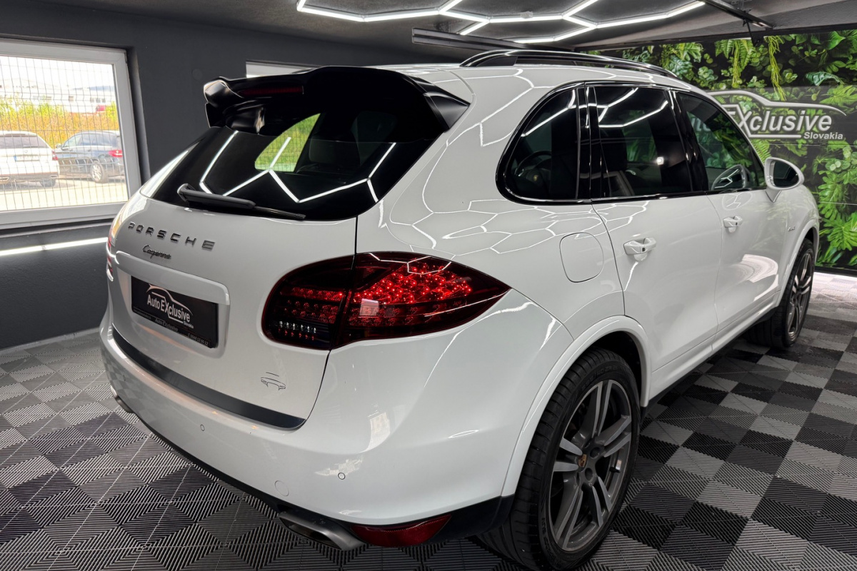 Ponuka vozidiel / Porsche Cayenne Diesel 245k Tiptronic S - video Ponuka vozidiel / Porsche Cayenne Diesel 245k Tiptronic S - video