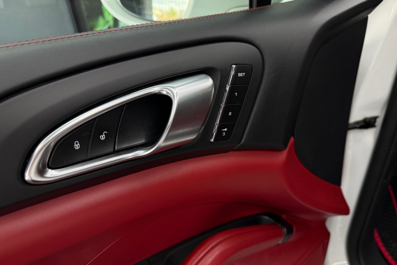  Ponuka vozidiel / Porsche Cayenne Diesel 245k Tiptronic S - video