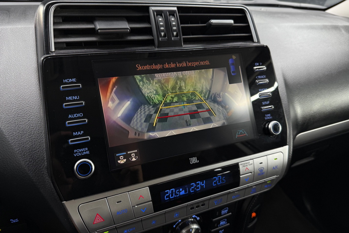 Ponuka vozidiel / Toyota Land Cruiser 2.8 D-4D 204 Executive A/T 4x4 - video