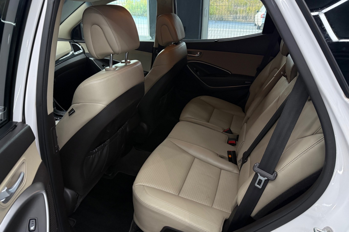 Ponuka vozidiel / Hyundai Santa Fe 2.2 CRDi VGT 4x4 Premium A/T - video