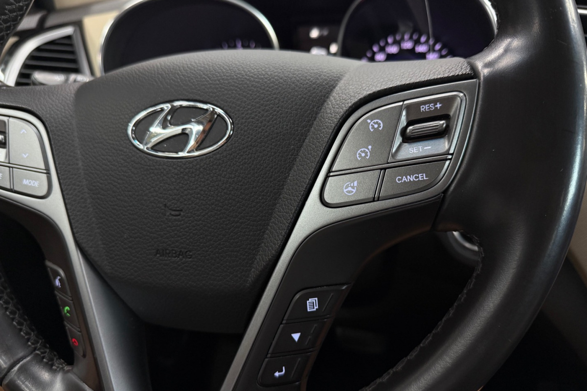 Ponuka vozidiel / Hyundai Santa Fe 2.2 CRDi VGT 4x4 Premium A/T - video