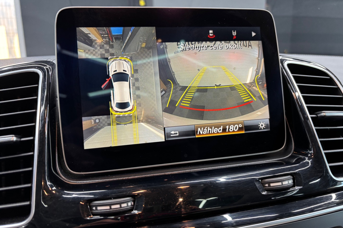 Ponuka vozidiel / Mercedes-Benz GLE Kupé 350d 4matic A/T - video
