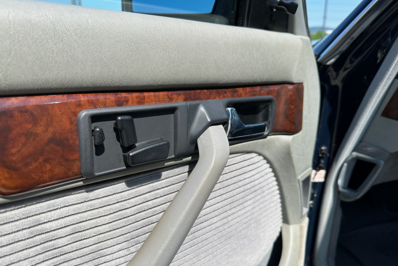 Ponuka vozidiel / Mercedes-Benz S trieda Sedan 420 - video Ponuka vozidiel / Mercedes-Benz S trieda Sedan 420 - video