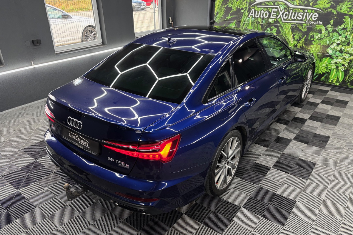 Ponuka vozidiel / Audi A6 55 TFSI e PHEV QUATTRO S-LINE - video