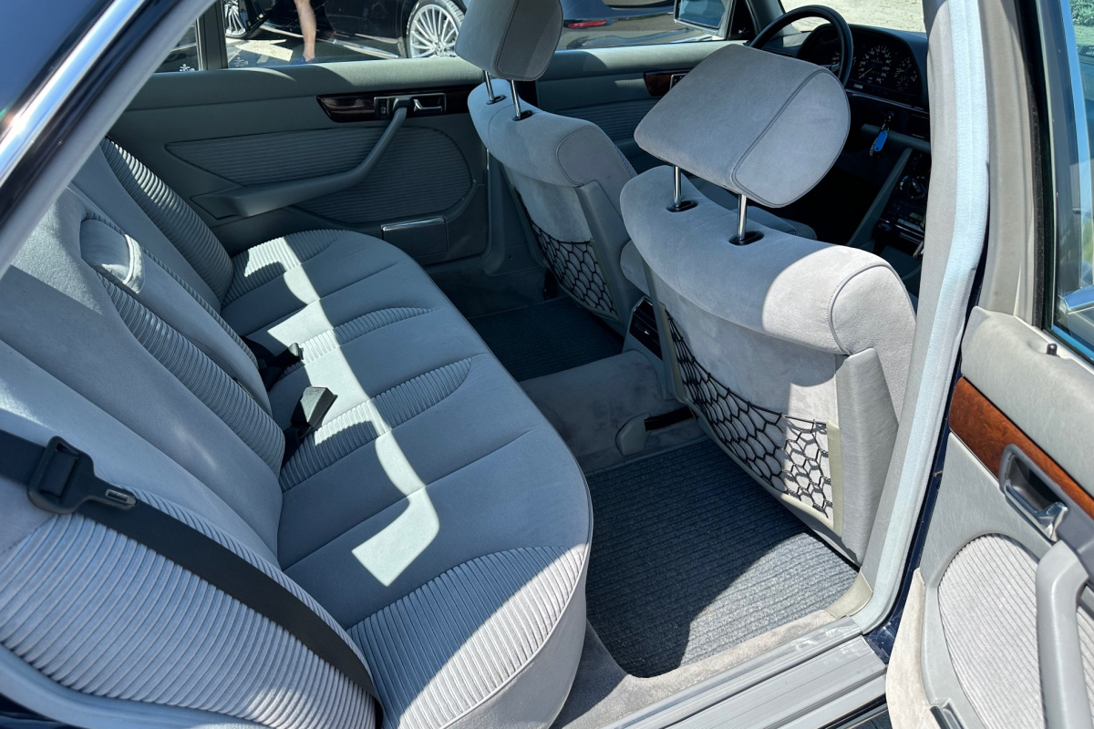 Ponuka vozidiel / Mercedes-Benz S trieda Sedan 420 - video Ponuka vozidiel / Mercedes-Benz S trieda Sedan 420 - video