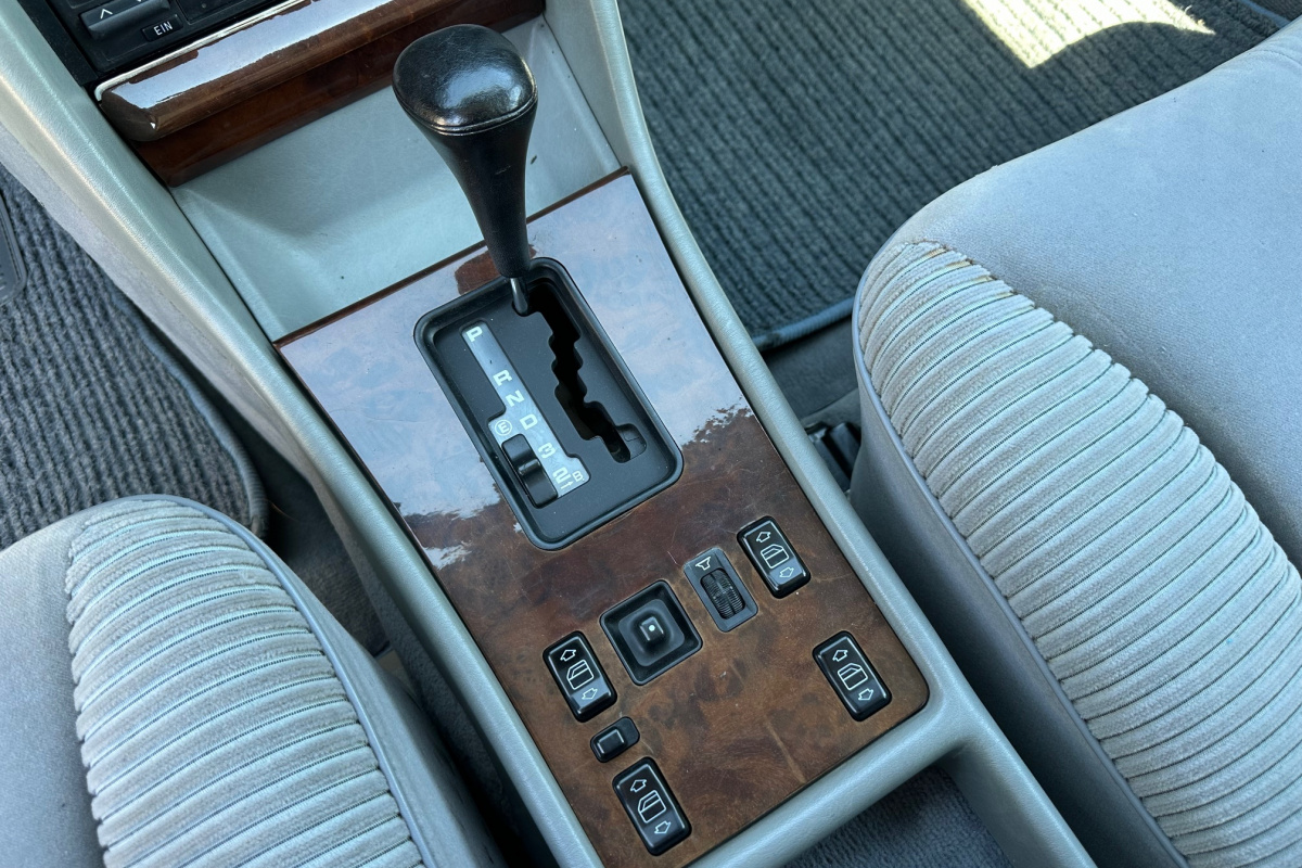 Ponuka vozidiel / Mercedes-Benz S trieda Sedan 420 - video Ponuka vozidiel / Mercedes-Benz S trieda Sedan 420 - video