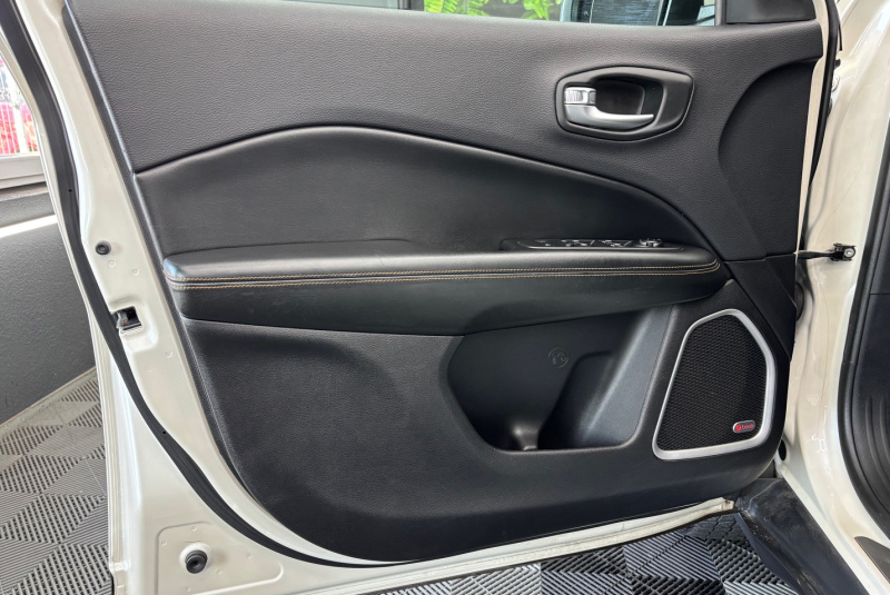  Ponuka vozidiel / Jeep Compass 2.0L MJet 140 4WD Limited A/T - video