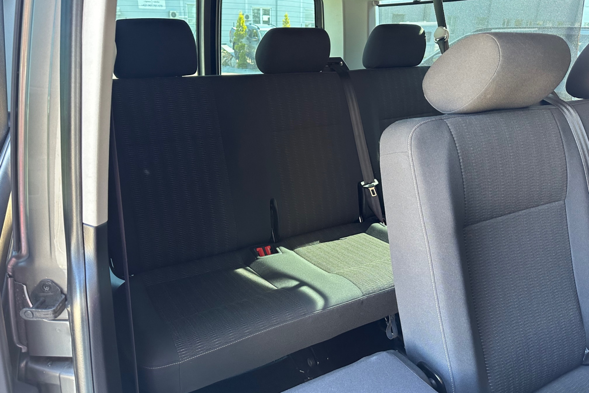 Ponuka vozidiel / Volkswagen Caravelle T6 Long 2.0 TDi Comfortline - video