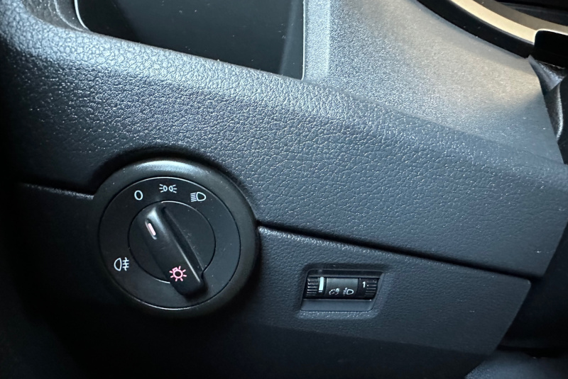  Ponuka vozidiel / Volkswagen Caravelle T6 Long 2.0 TDi Comfortline - video