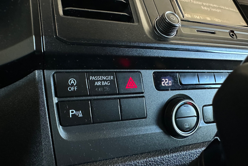  Ponuka vozidiel / Volkswagen Caravelle T6 Long 2.0 TDi Comfortline - video