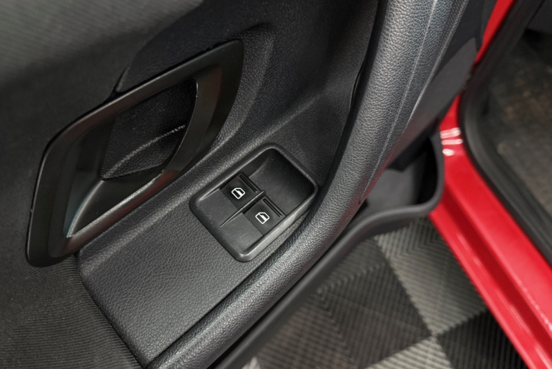  Ponuka vozidiel / Škoda Fabia Combi 1.2 HTP 12V Elegance - video
