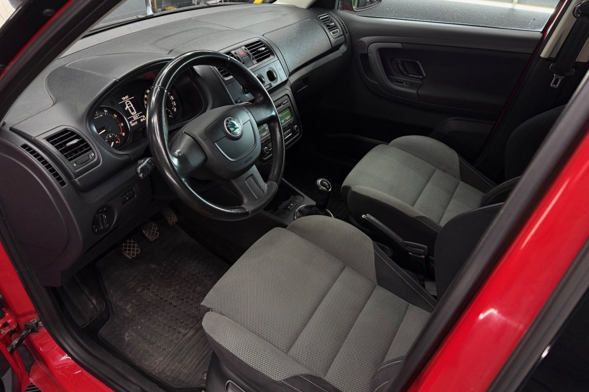 Ponuka vozidiel / Škoda Fabia Combi 1.2 HTP 12V Elegance - video