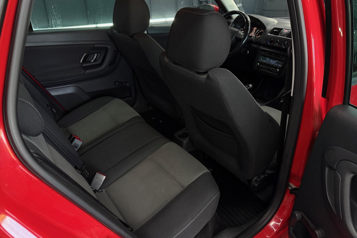 Ponuka vozidiel / Škoda Fabia Combi 1.2 HTP 12V Elegance - video