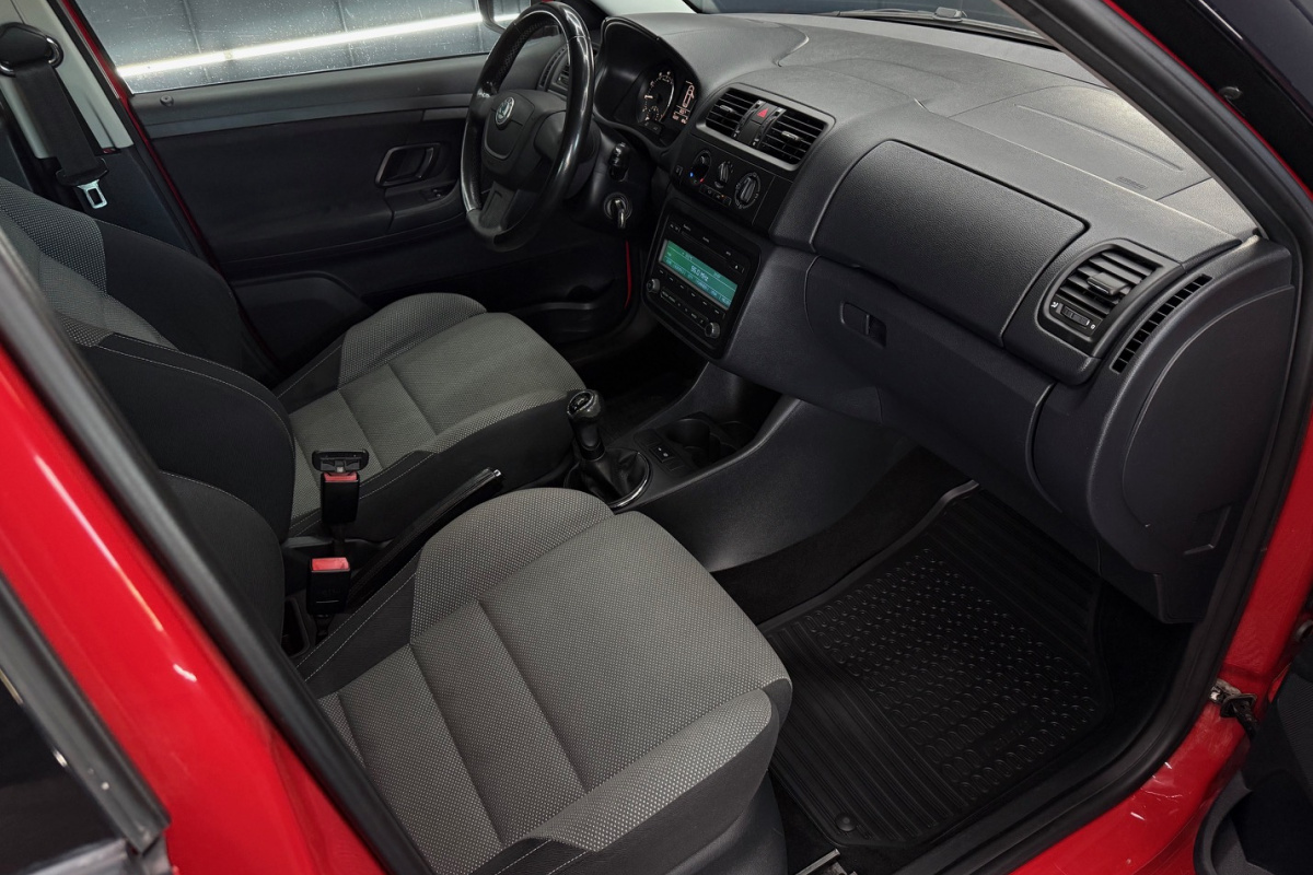 Ponuka vozidiel / Škoda Fabia Combi 1.2 HTP 12V Elegance - video