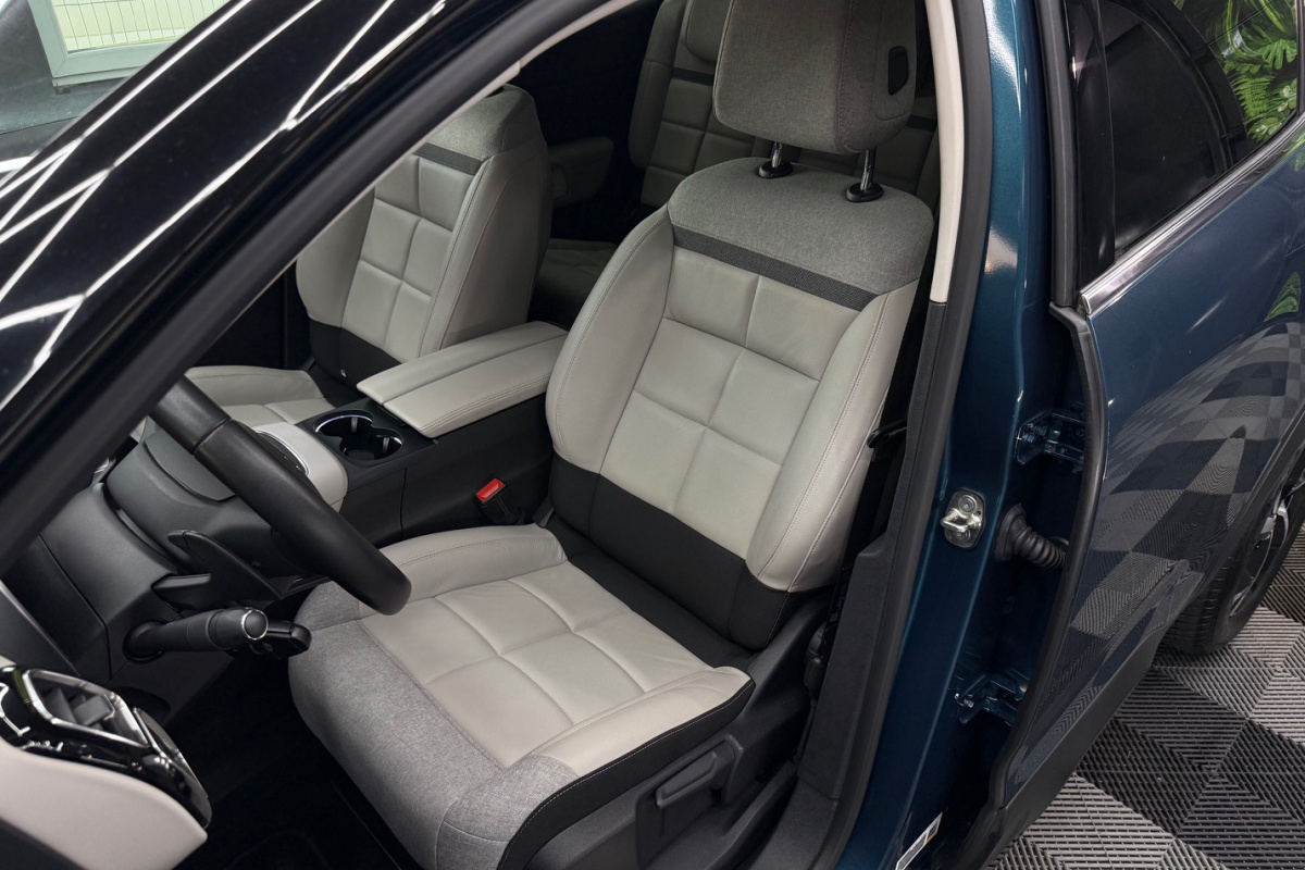 Ponuka vozidiel / Citroën C5 Aircross 1.5 BlueHDi 130 S S SHINE AUTOMAT - video
