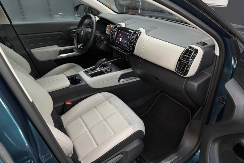  Ponuka vozidiel / Citroën C5 Aircross 1.5 BlueHDi 130 S S SHINE AUTOMAT - video