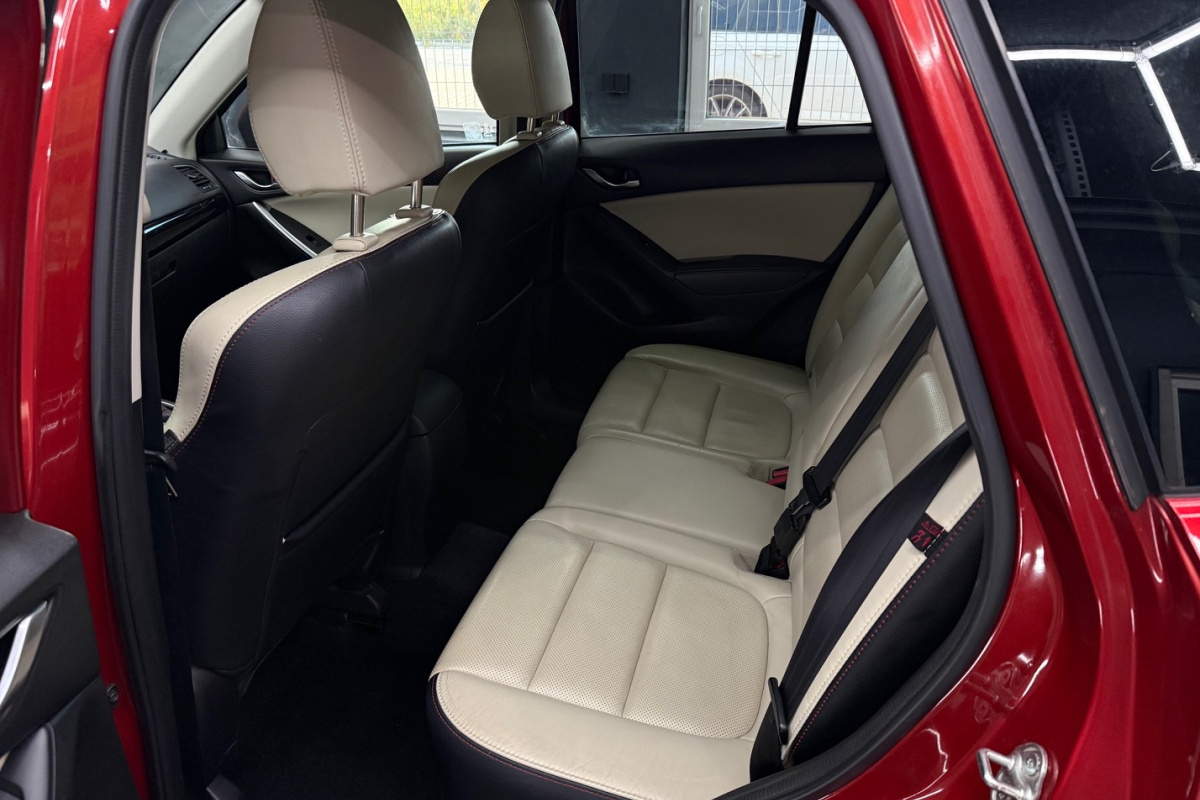 Ponuka vozidiel / Mazda CX-5 2.2 Skyactiv-D 175k AWD Revolution A/T - video