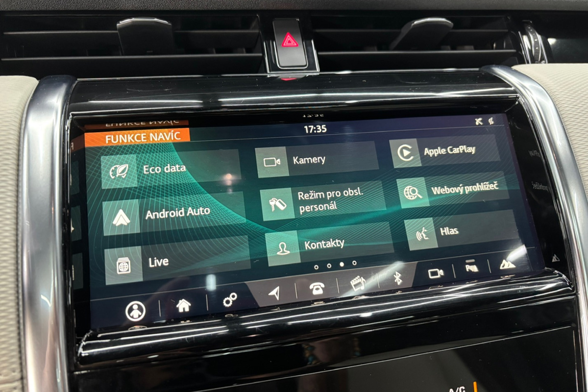 Ponuka vozidiel / Land Rover Discovery Sport 2.0D SD4 R-Dynamic SE AWD A/T - video