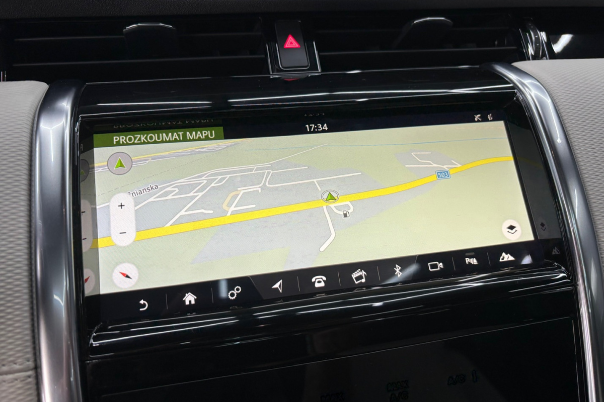 Ponuka vozidiel / Land Rover Discovery Sport 2.0D SD4 R-Dynamic SE AWD A/T - video Ponuka vozidiel / Land Rover Discovery Sport 2.0D SD4 R-Dynamic SE AWD A/T - video