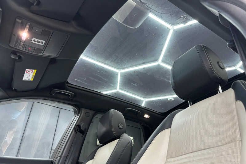 Ponuka vozidiel / Land Rover Discovery Sport 2.0D SD4 R-Dynamic SE AWD A/T - video Ponuka vozidiel / Land Rover Discovery Sport 2.0D SD4 R-Dynamic SE AWD A/T - video