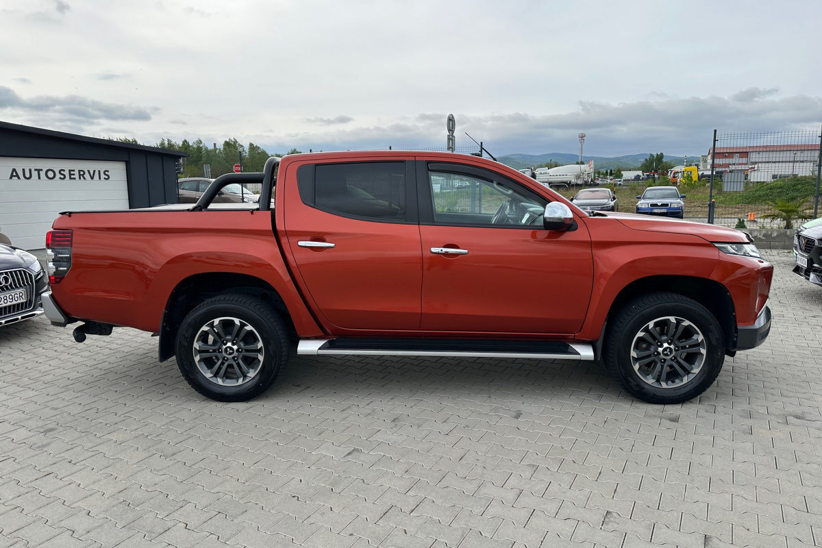 Ponuka vozidiel / Mitsubishi L 200 Pick up 110kw Automat - video