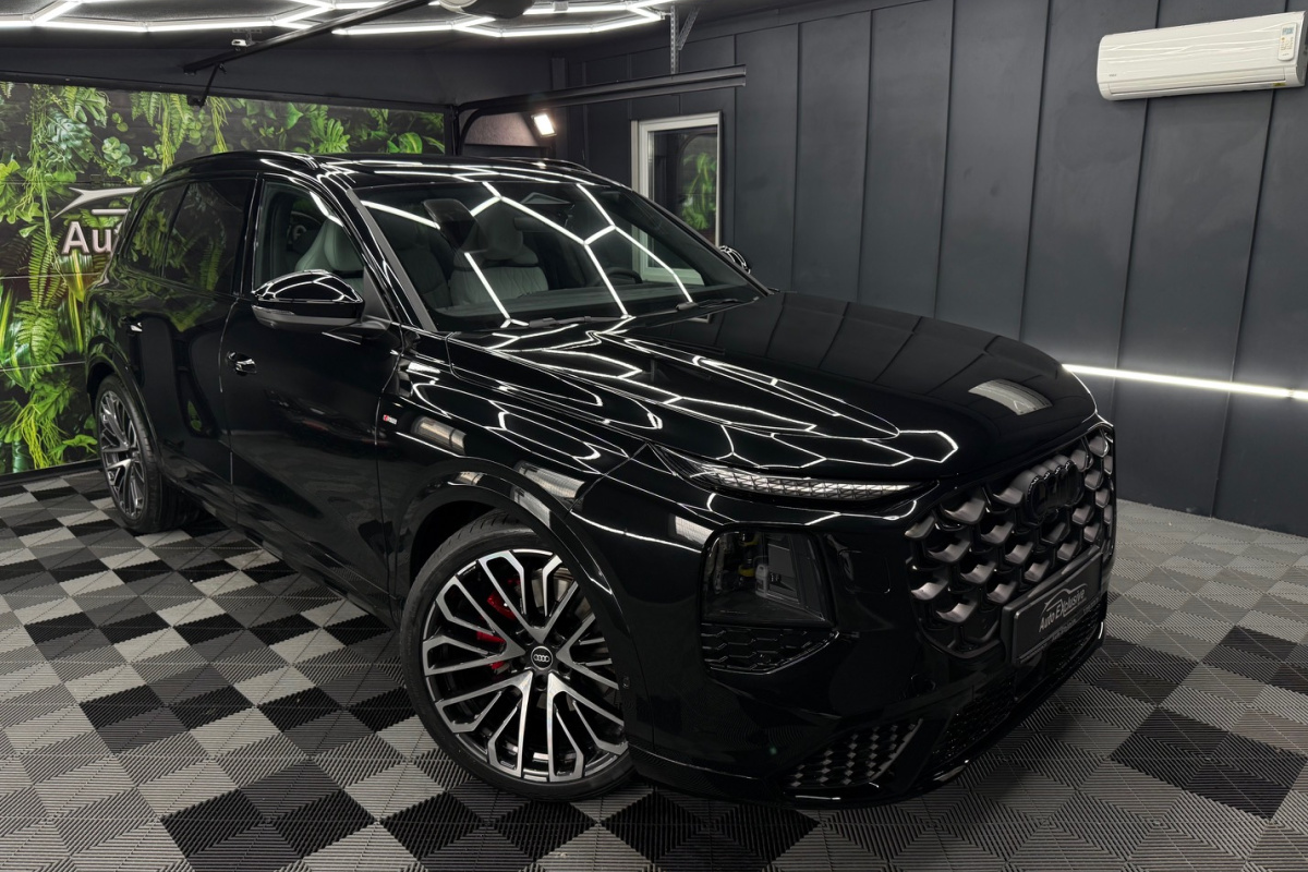 Ponuka vozidiel / Audi Q7 3.0 TDI S-Line quattro Signature Edition - video Ponuka vozidiel / Audi Q7 3.0 TDI S-Line quattro Signature Edition - video