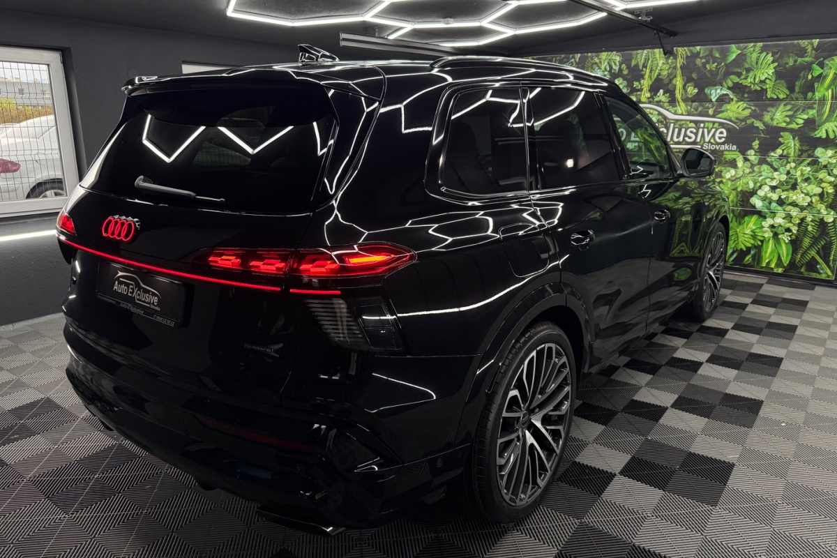 Ponuka vozidiel / Audi Q7 3.0 TDI S-Line quattro Signature Edition - video