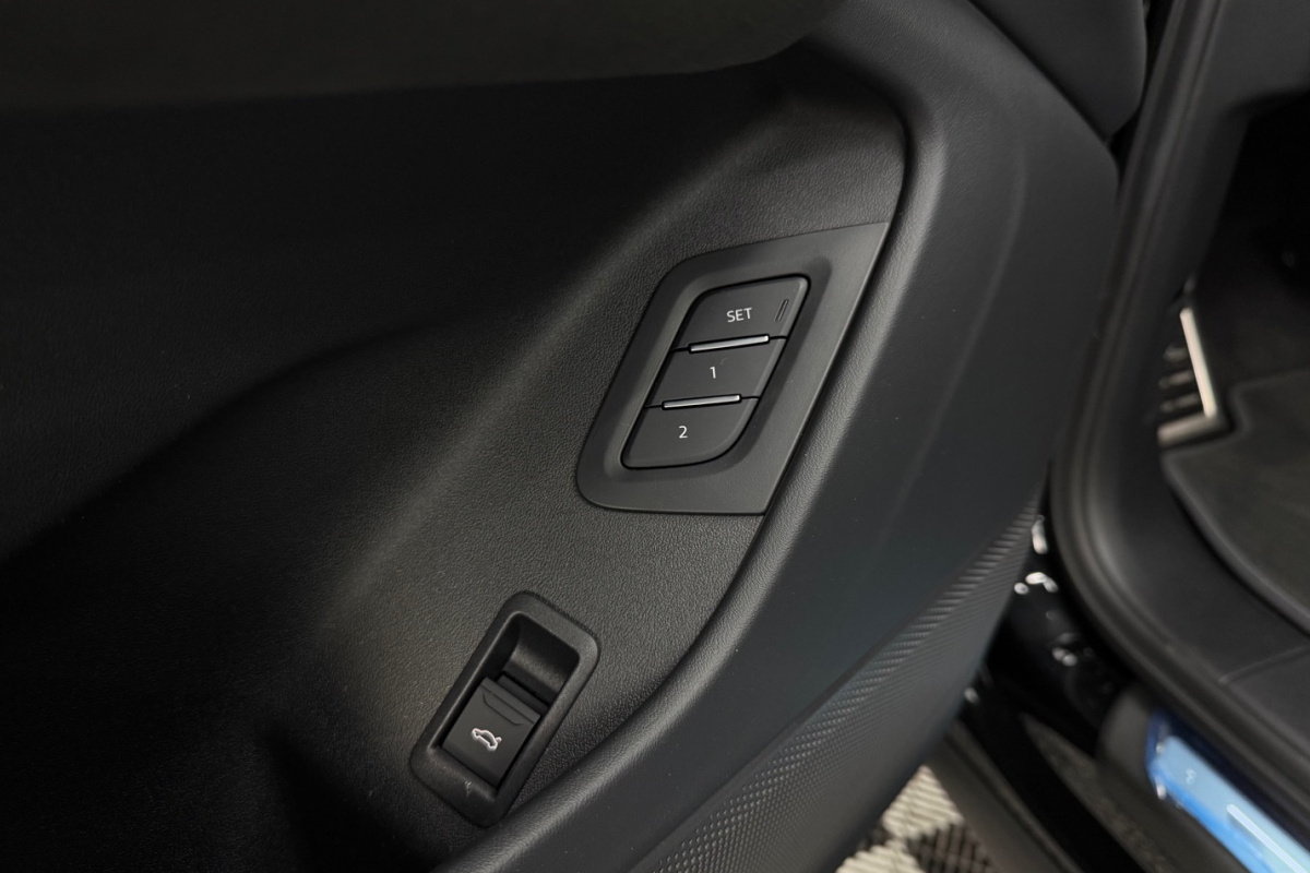 Ponuka vozidiel / Audi Q7 3.0 TDI S-Line quattro Signature Edition - video
