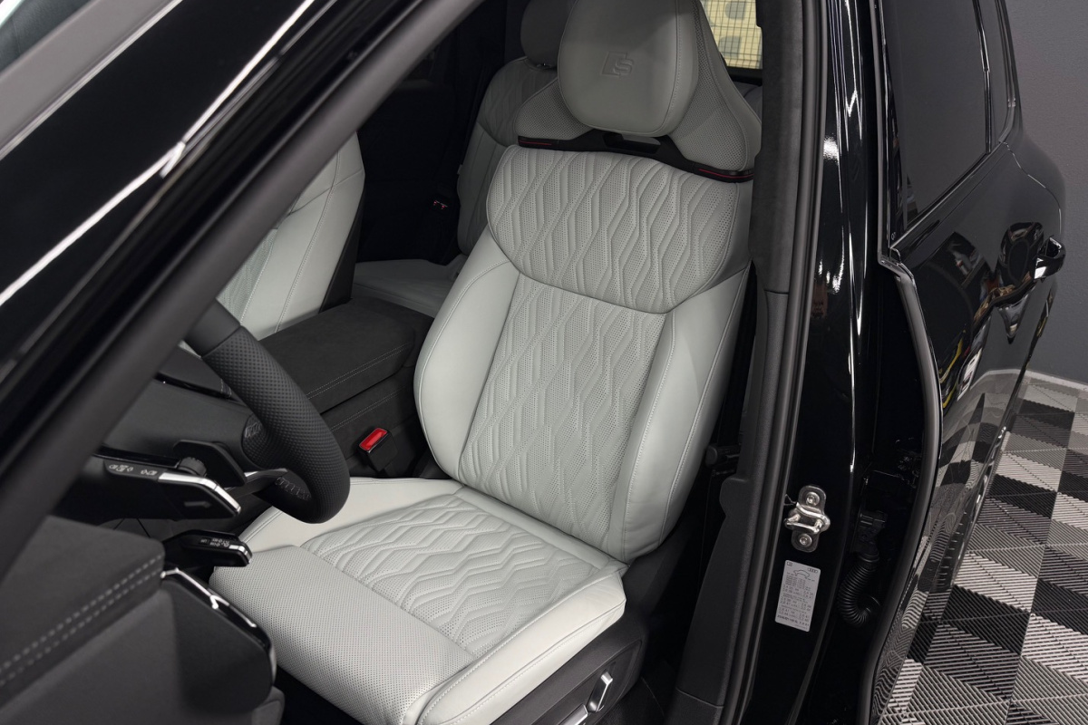 Ponuka vozidiel / Audi Q7 3.0 TDI S-Line quattro Signature Edition - video
